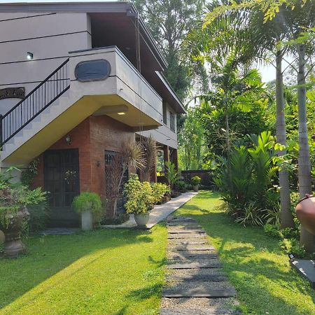 Edwin'S Airport Garden Bed & Breakfast Negombo Bagian luar foto