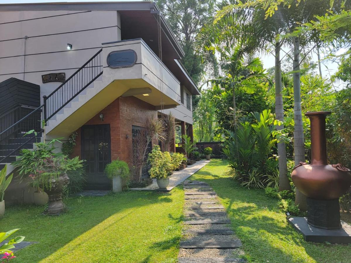 Edwin'S Airport Garden Bed & Breakfast Negombo Bagian luar foto
