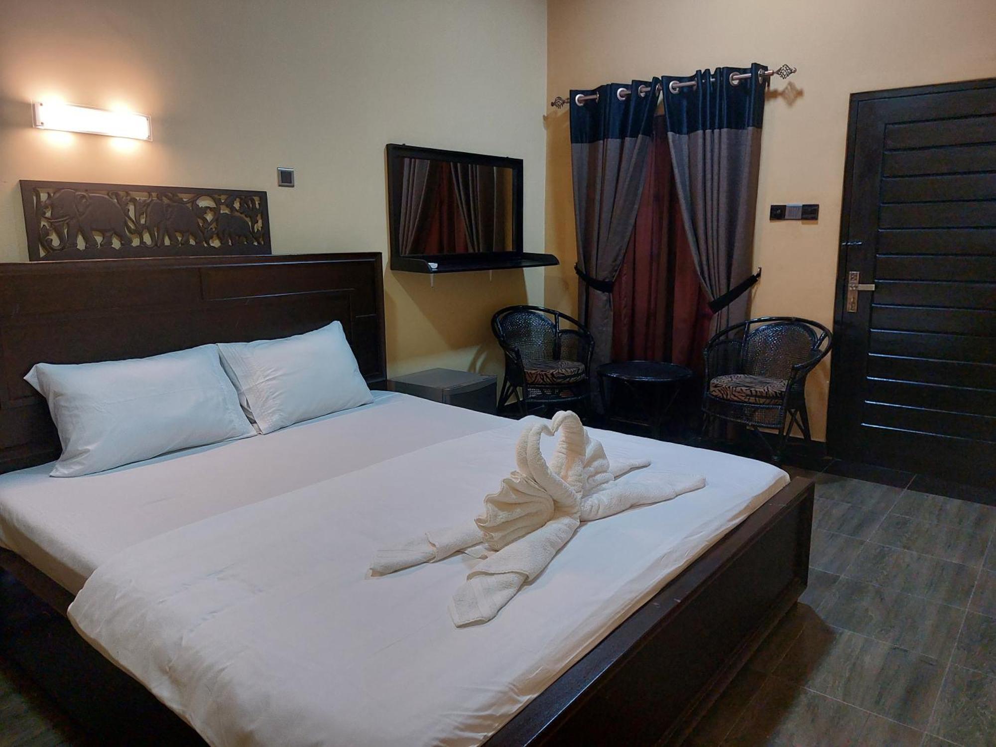 Edwin'S Airport Garden Bed & Breakfast Negombo Bagian luar foto